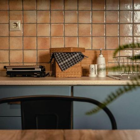 Aigli'S Urban Lodge Волос Екстериор снимка